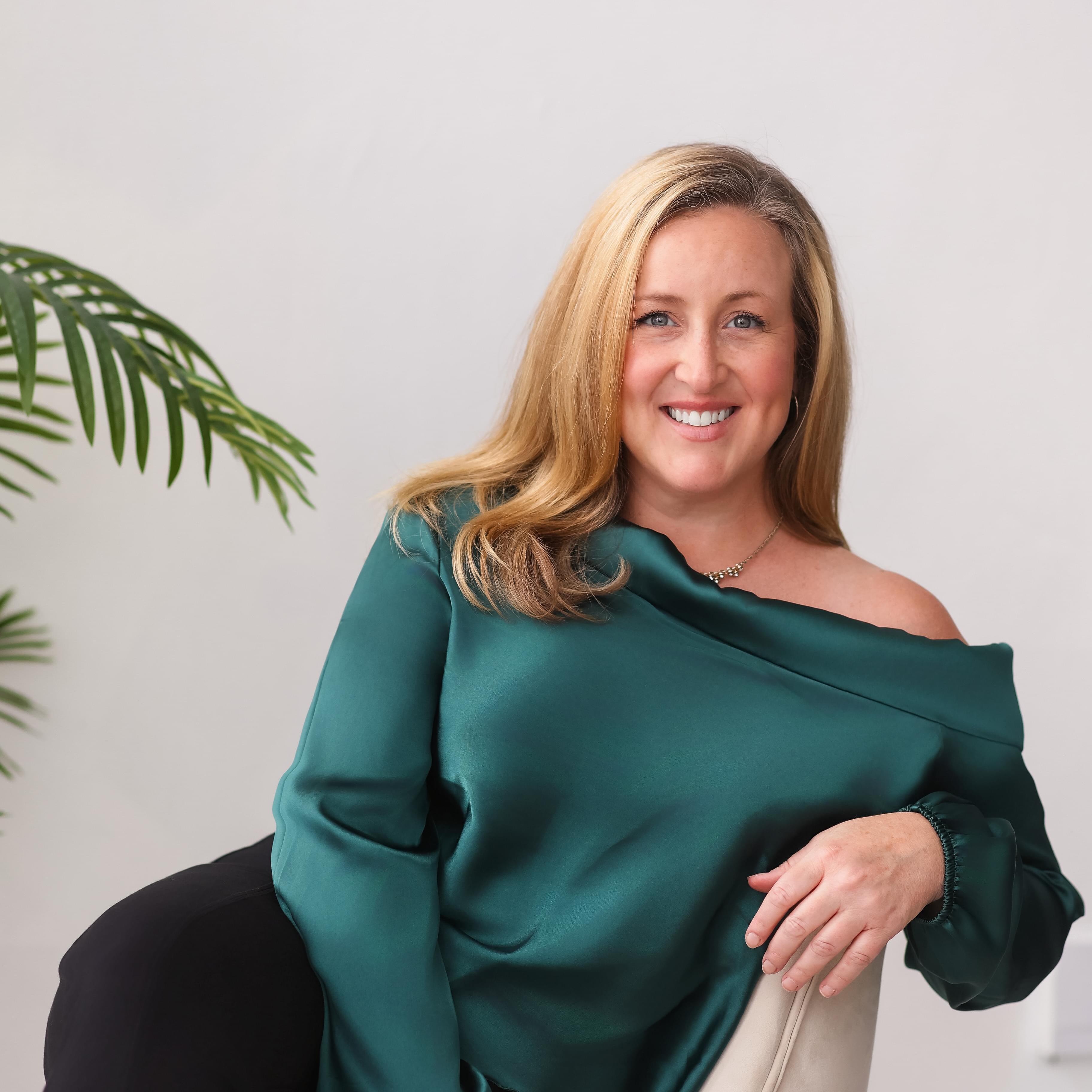 Experienced Headshot and Commercial Photographer