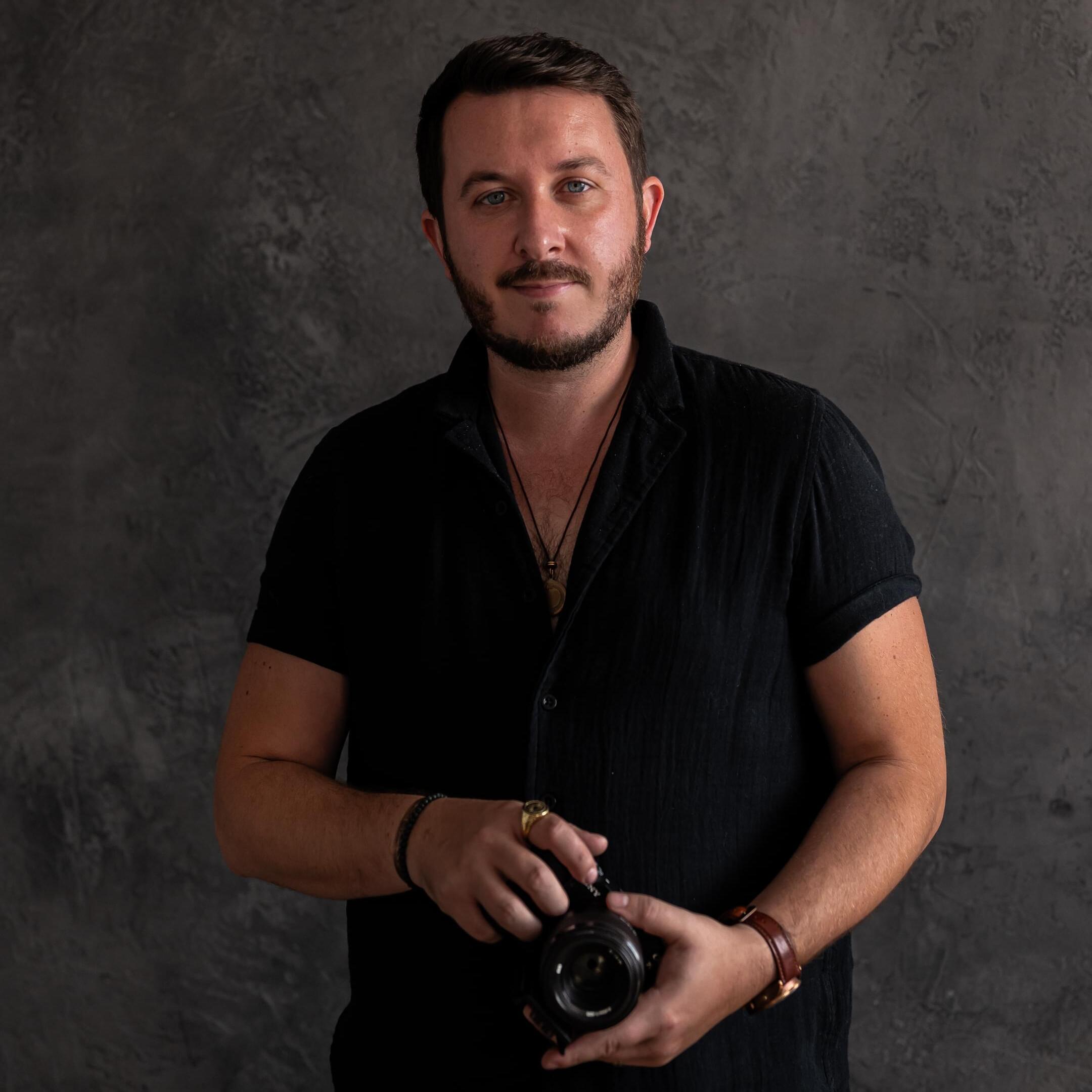 Hey everyone! I'm your local artistic photographer and creative director with a knack for originality and style