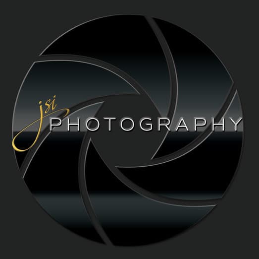 Versatile event photographer with over 10 years experience.
