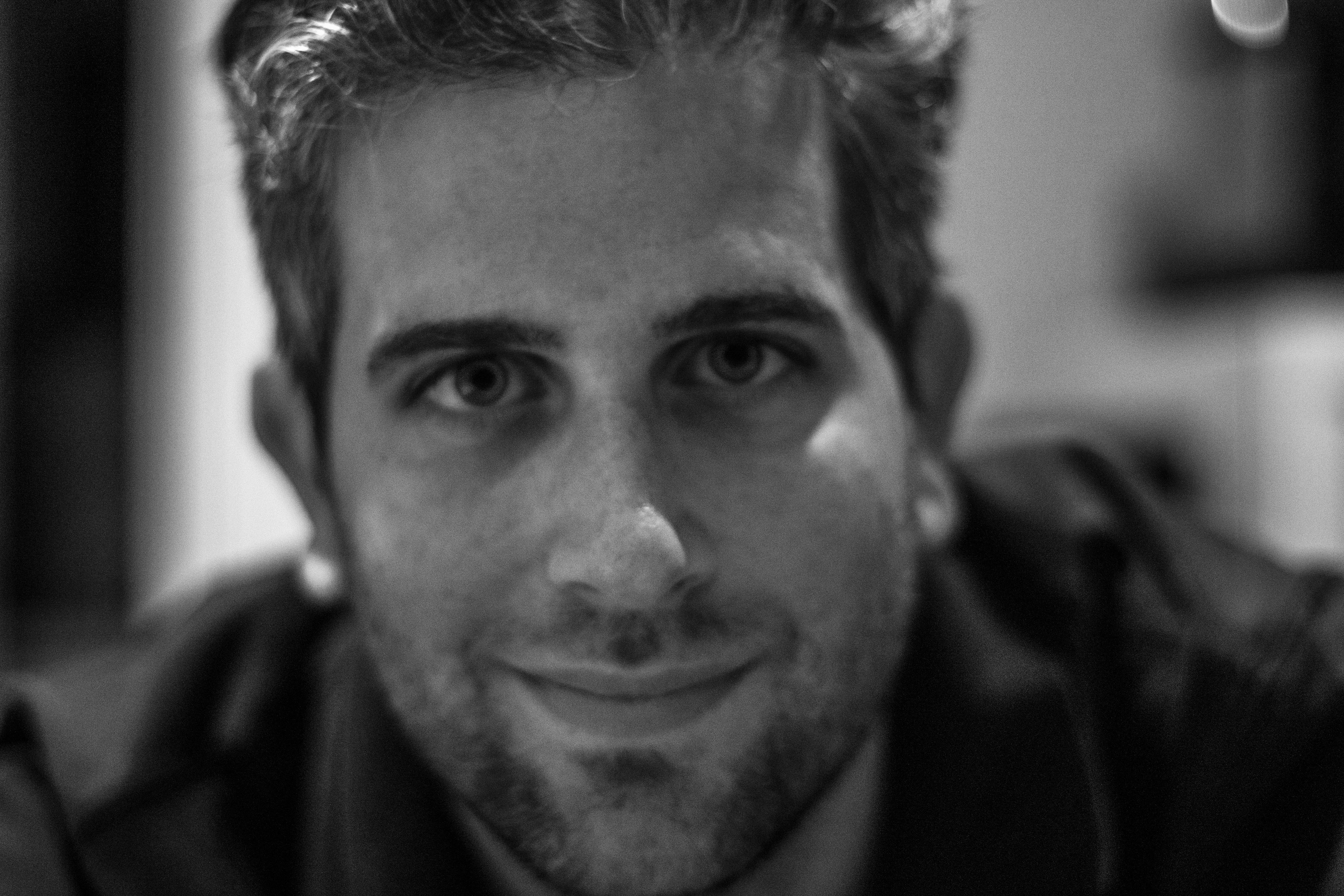 Friendly, respected photographer in Jersey shore area for engagements, weddings, portraits