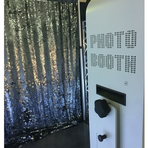 Photo Booth Rental Service Great for Large Groups