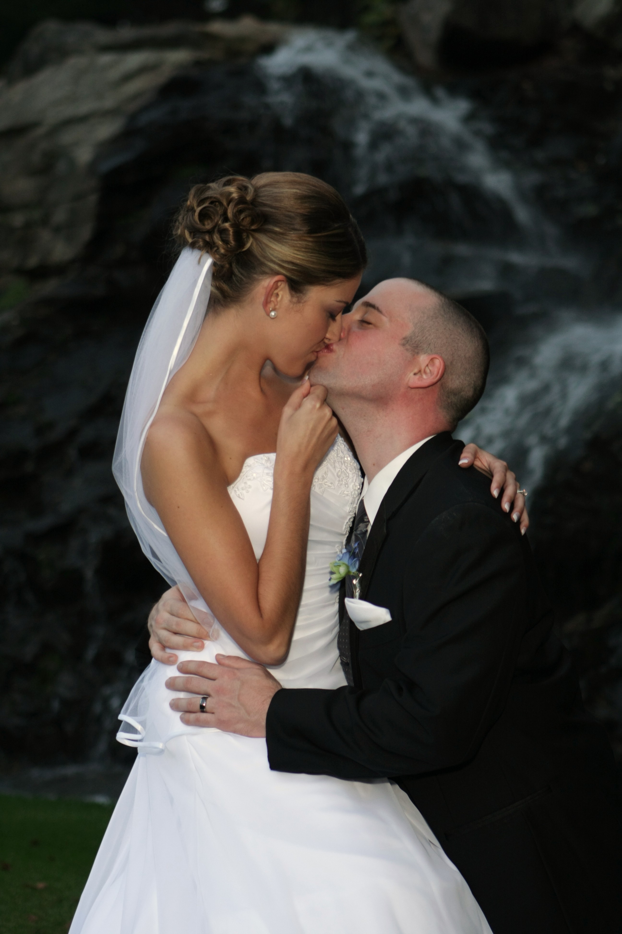 Pro Wedding Photo and Video.. Reasonable Rates,