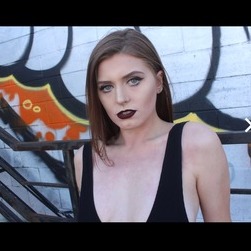 Aspiring model some expierence, looking for an urban or lingerie photographer