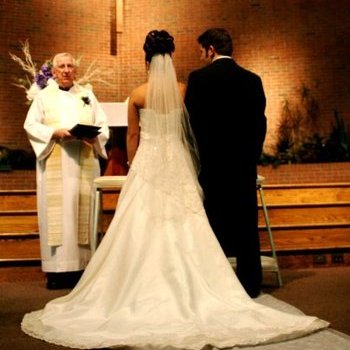 Need an Affordable Wedding Photographer?