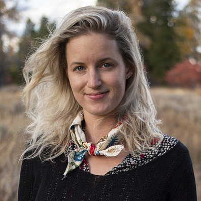 Looking for a photographer who will capture your authentic, beautiful self? Look no further!