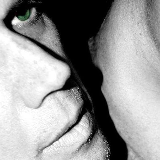 Fun, Intimate, Real Photo Sessions to Bring out All You Are