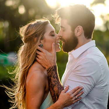 Affordable Pre-Wedding and engagement photographer, specialized in portrait photography