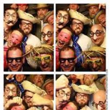 Flashbomb Photo Booth Rentals by the hour!
