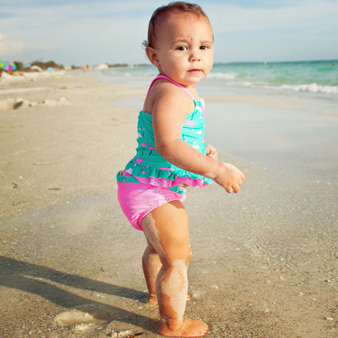 Natural Light Photographer Available for Family, Maternity, Children, Newborns, Engagements and Events!