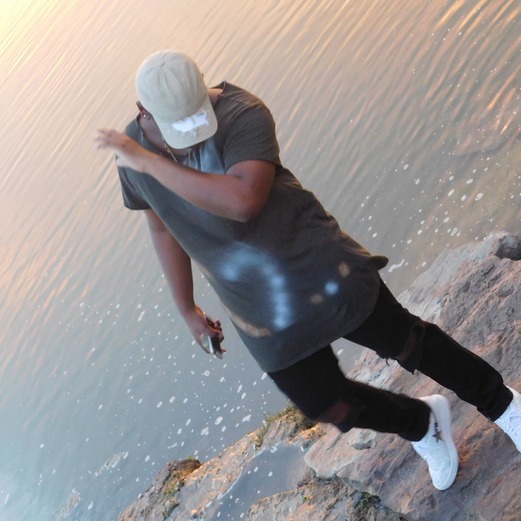 Looking for persons needing pictures or videos taken